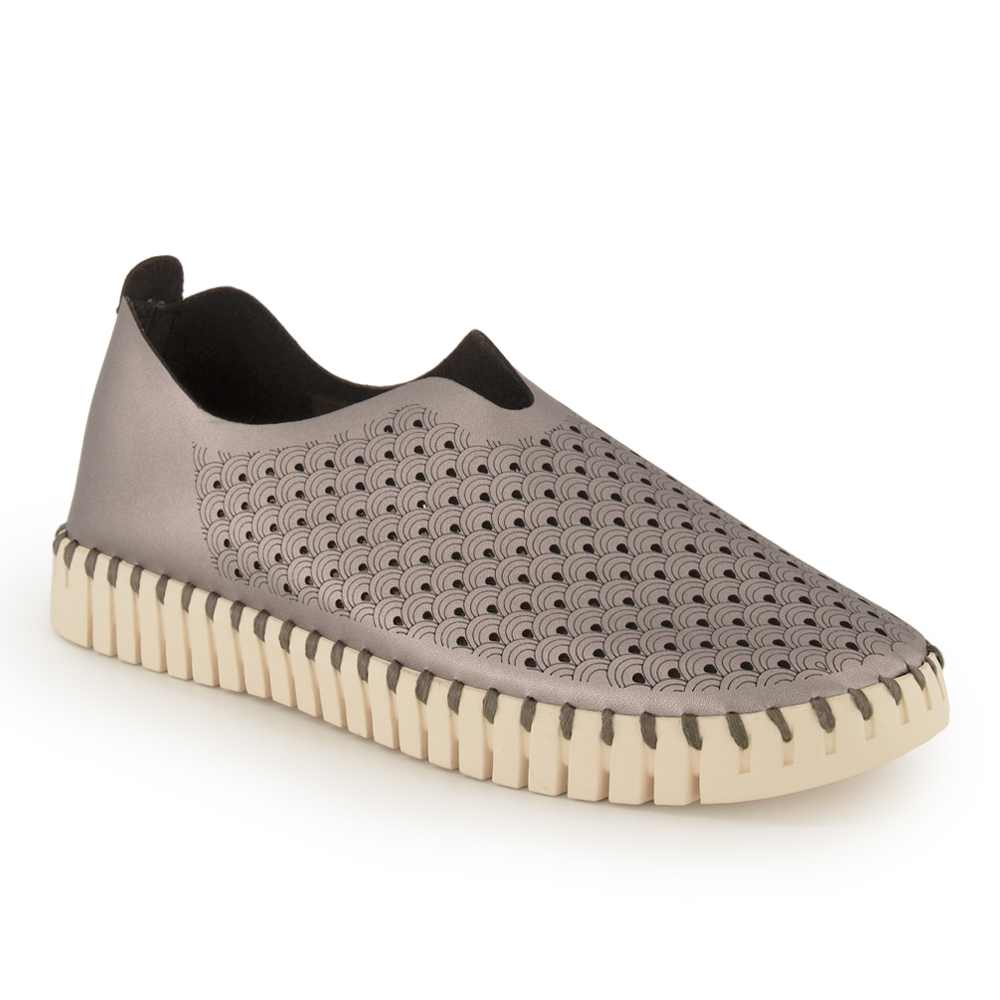 Ilse Jacobsen, Loafer