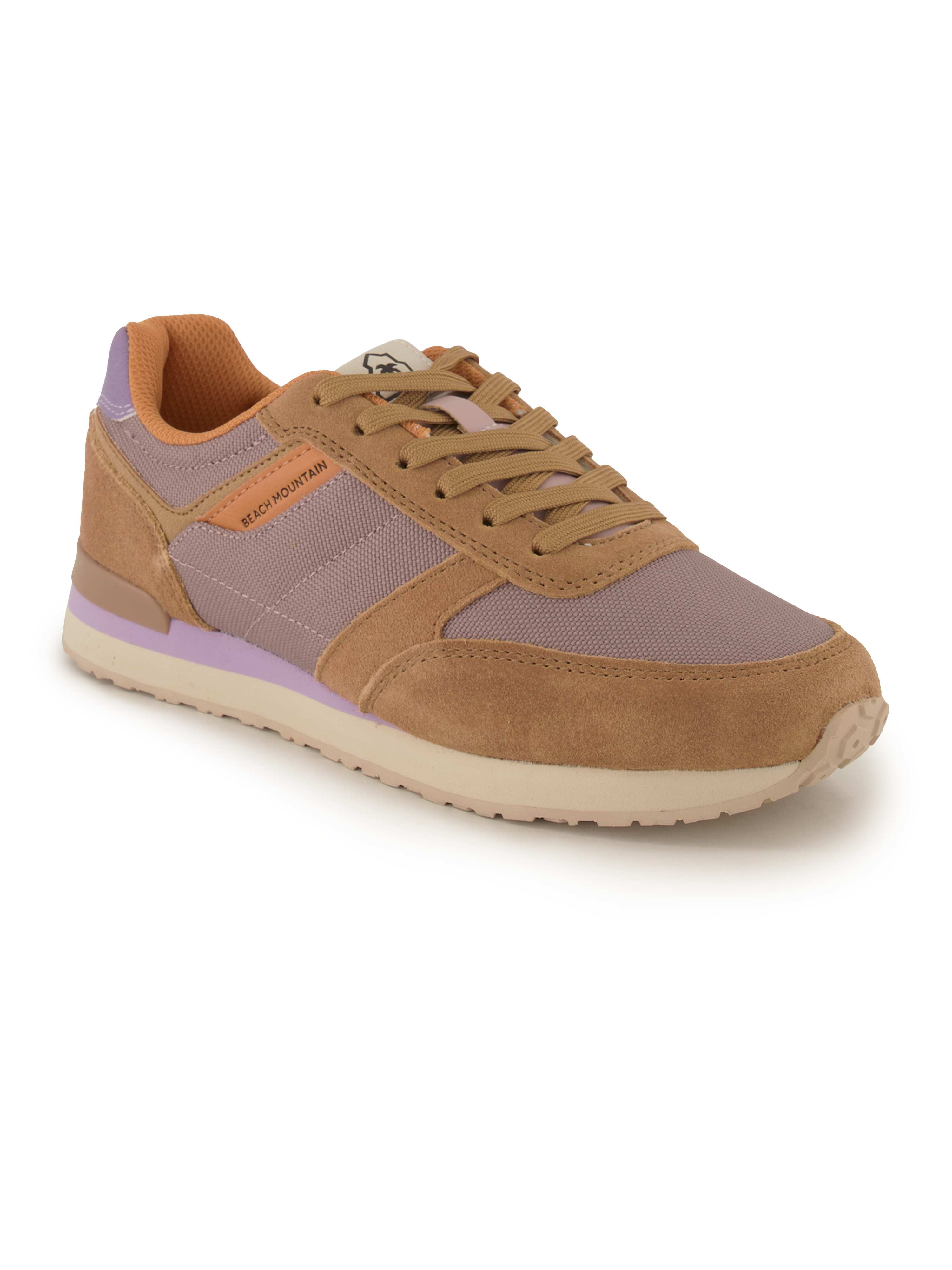 Beach Mountain, Sneaker