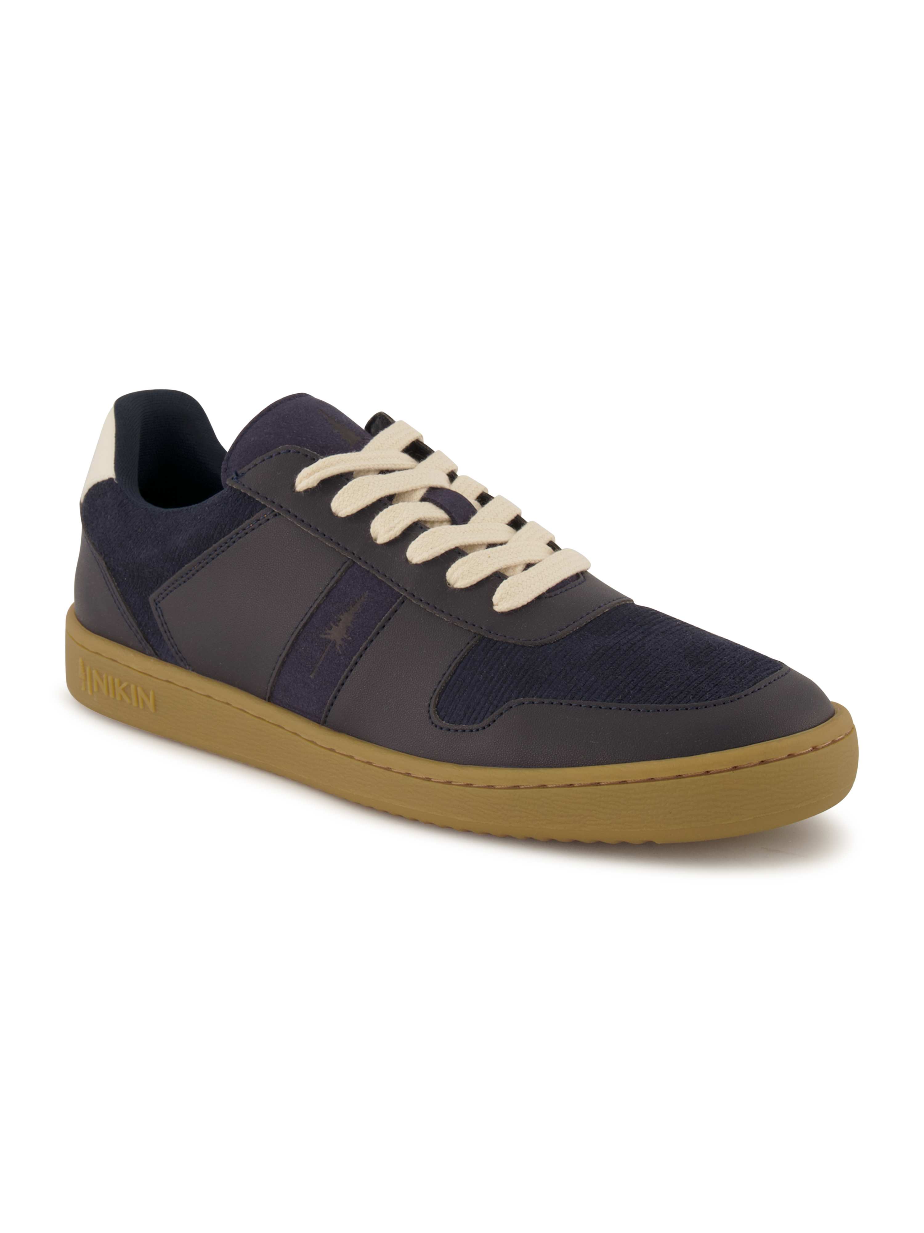 Nikin, Sneaker