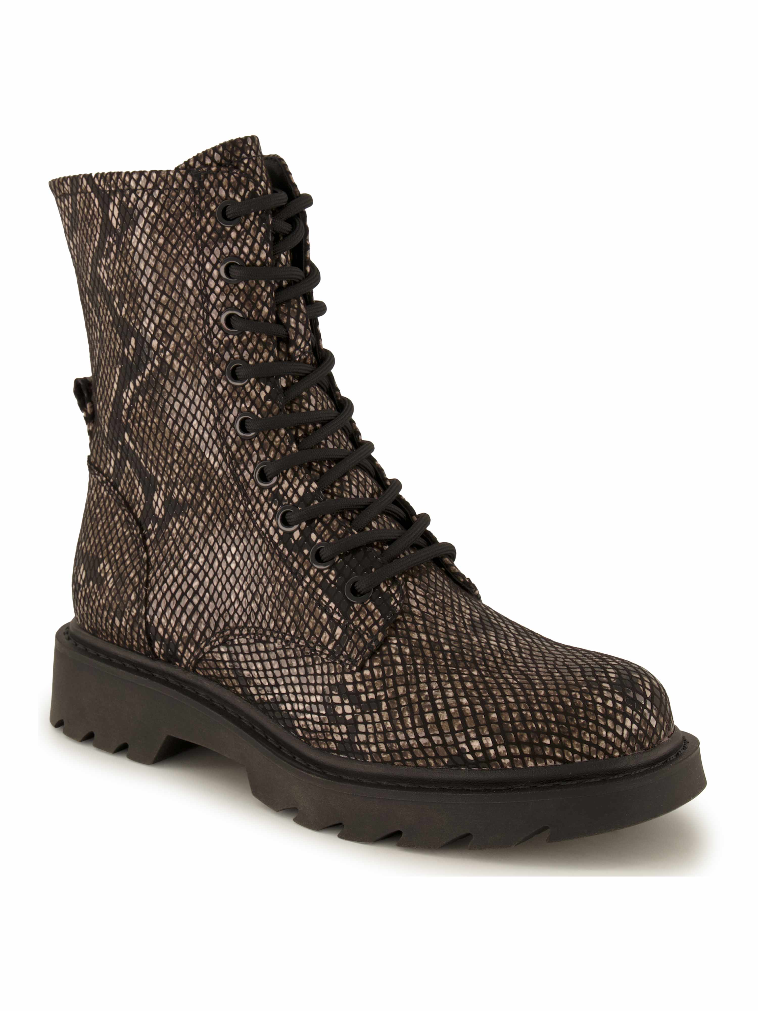 Tamaris, Schnürboots