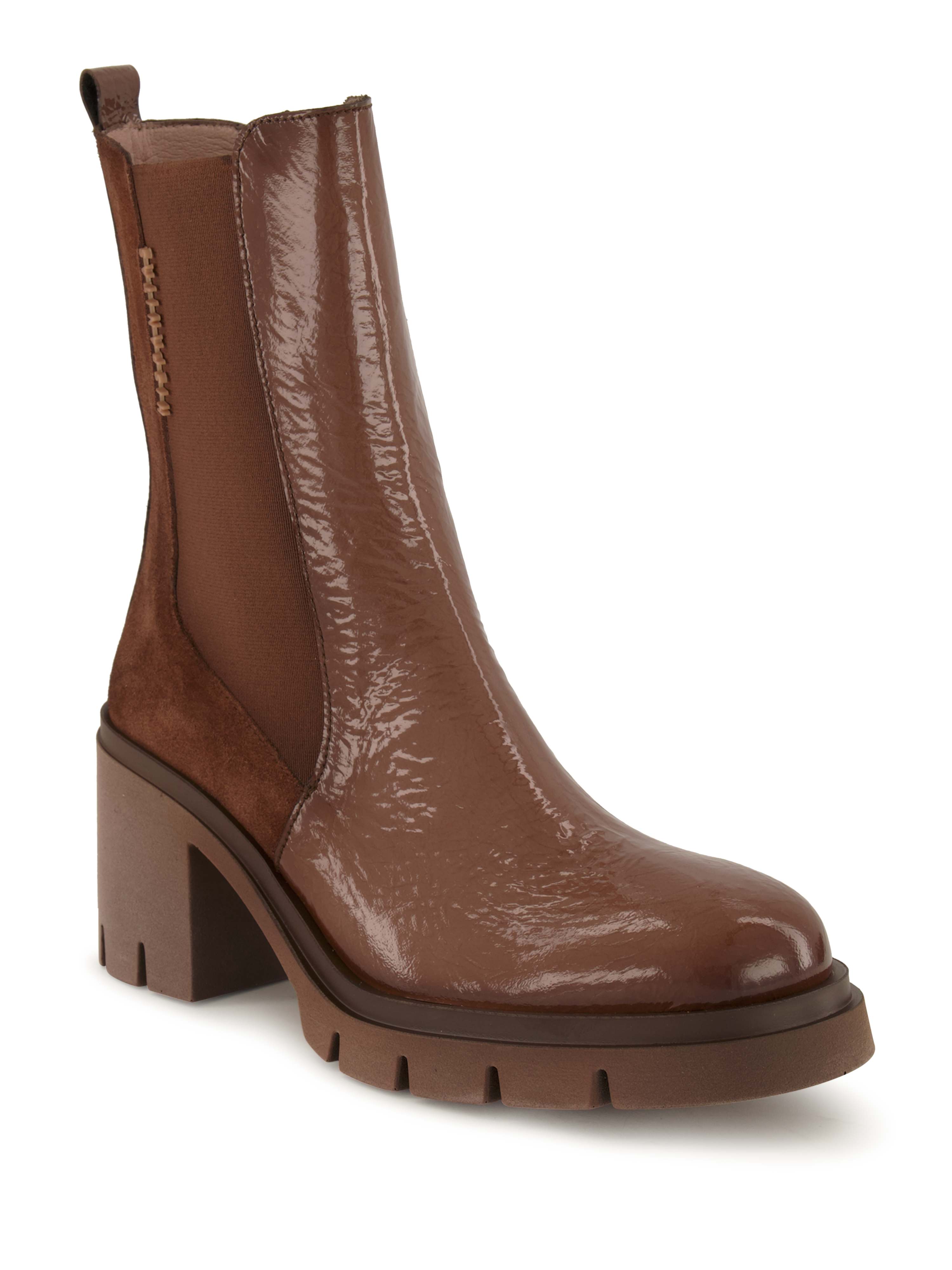 Hispanitas, Stiefel