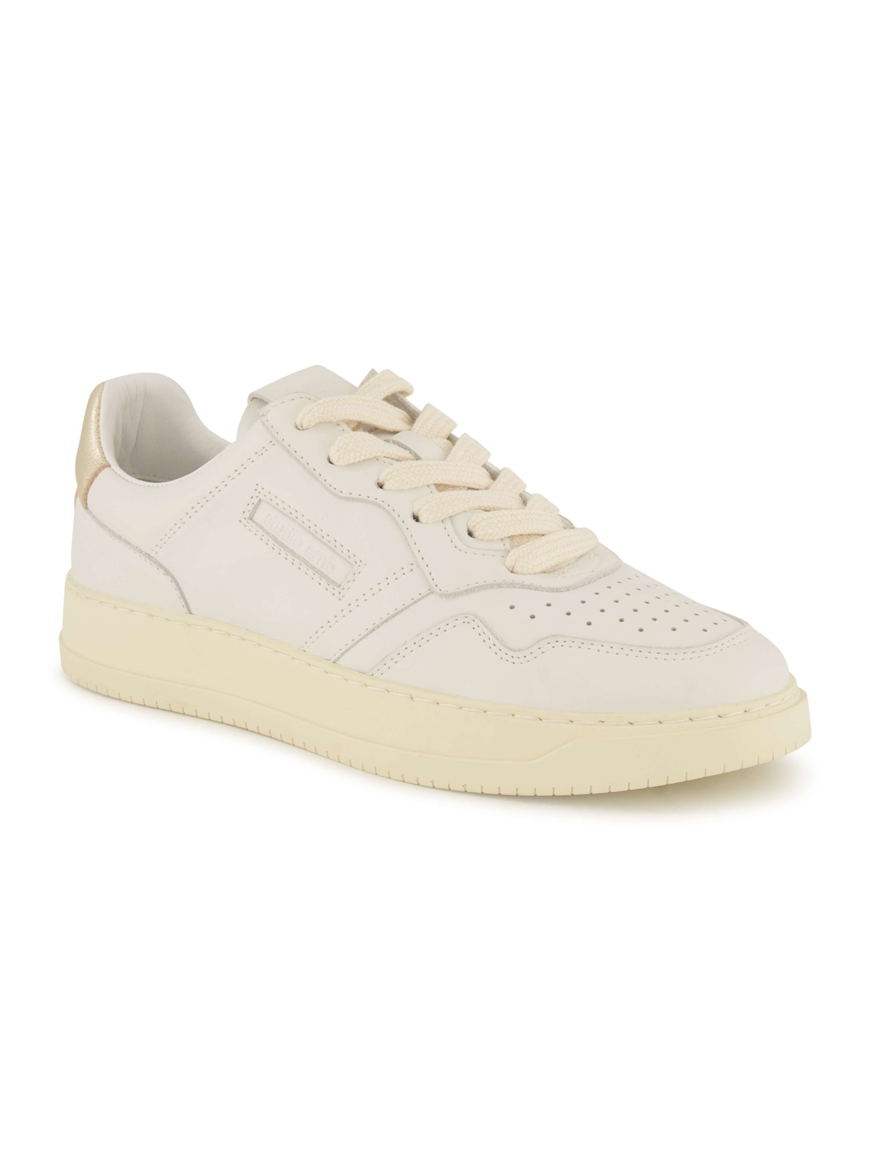 Studio Amo, Sneaker