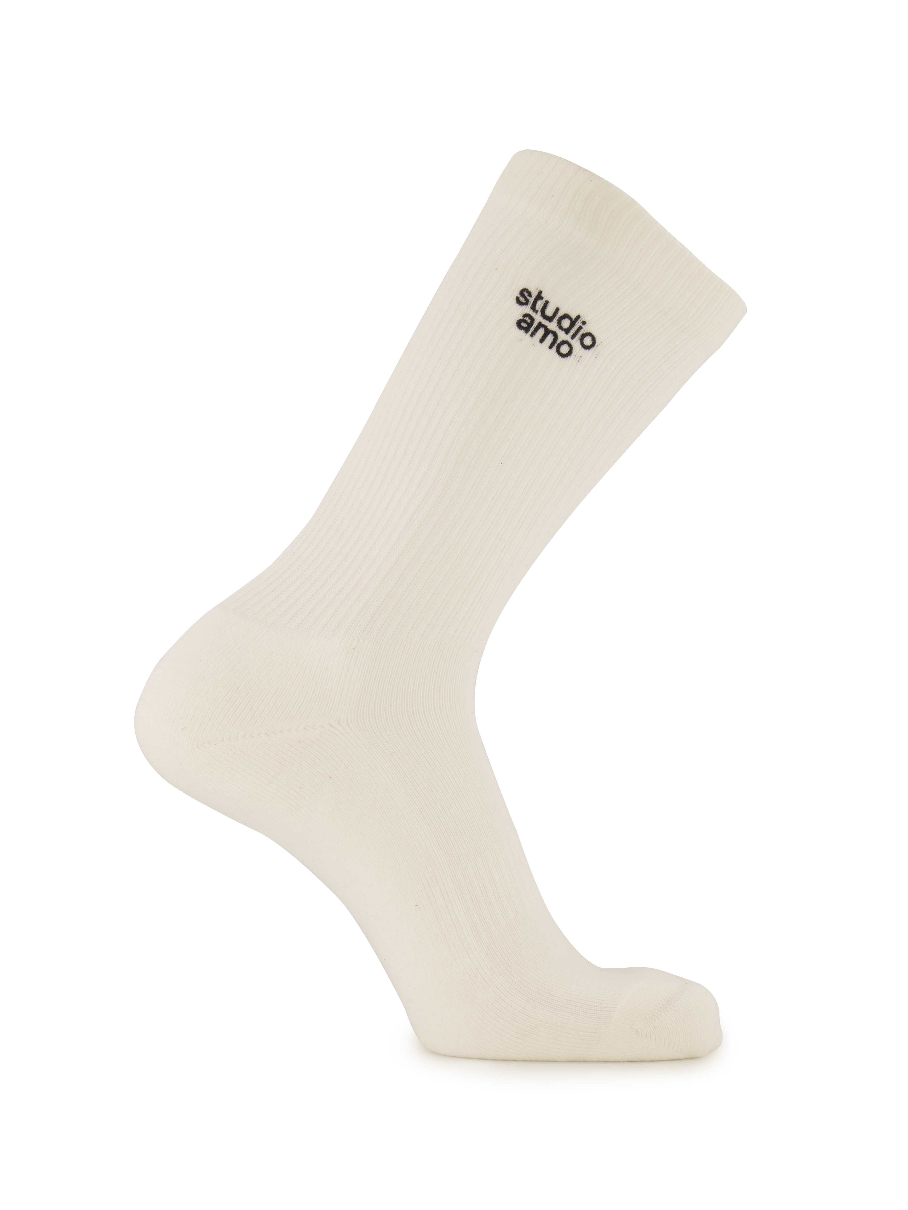 Studio Amo, Socken