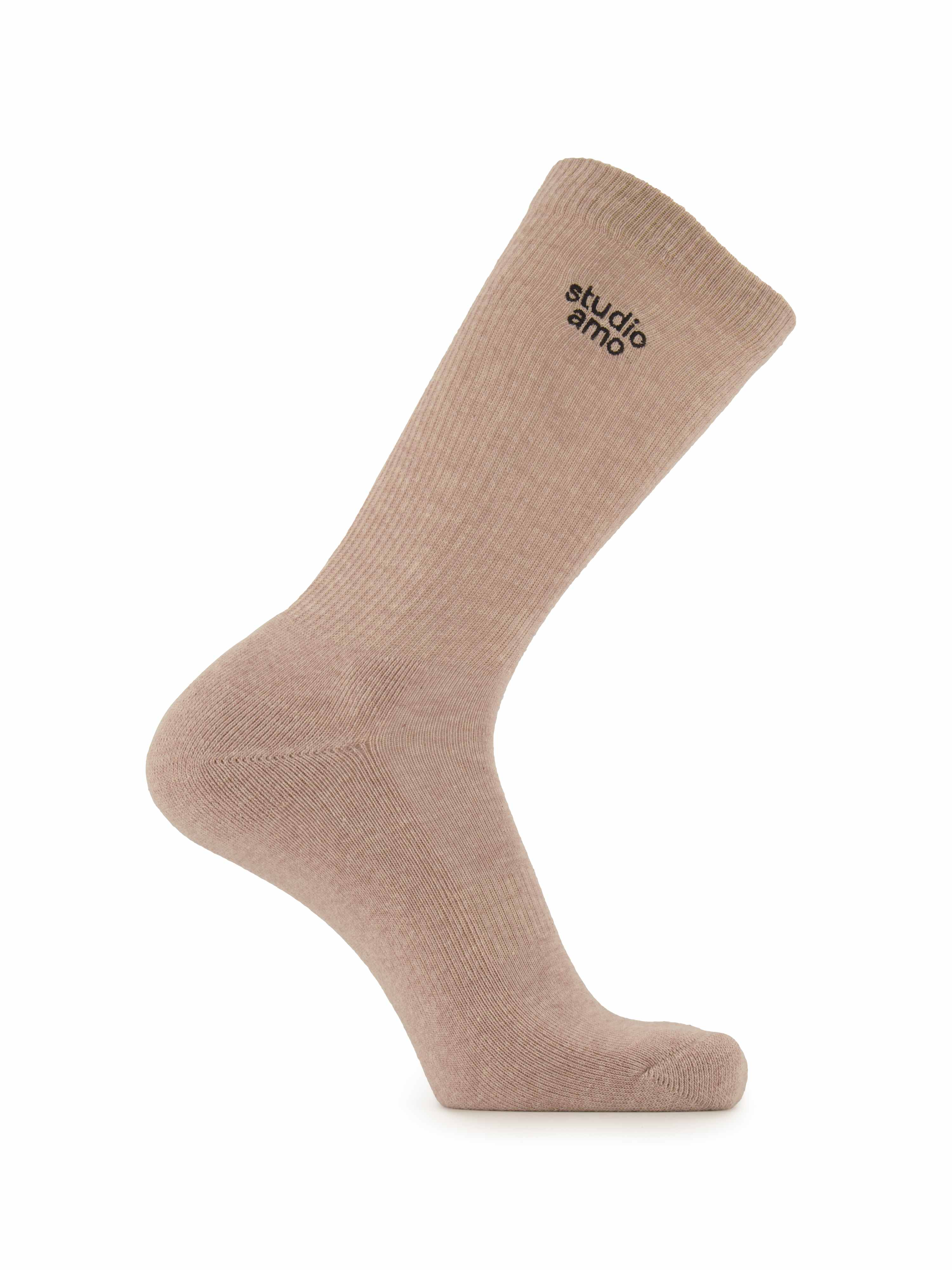 Studio Amo, Socken