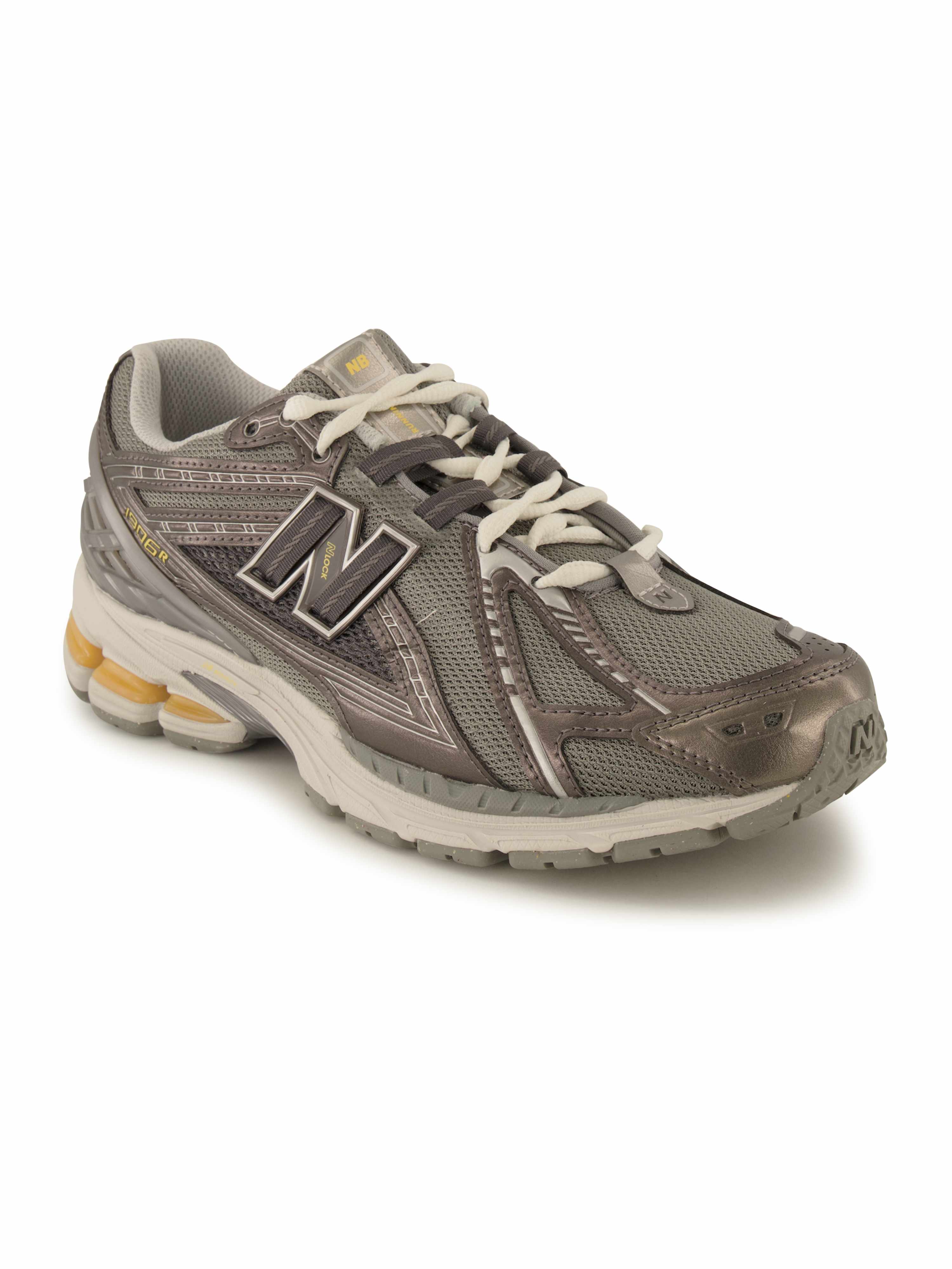 New Balance, Sneaker