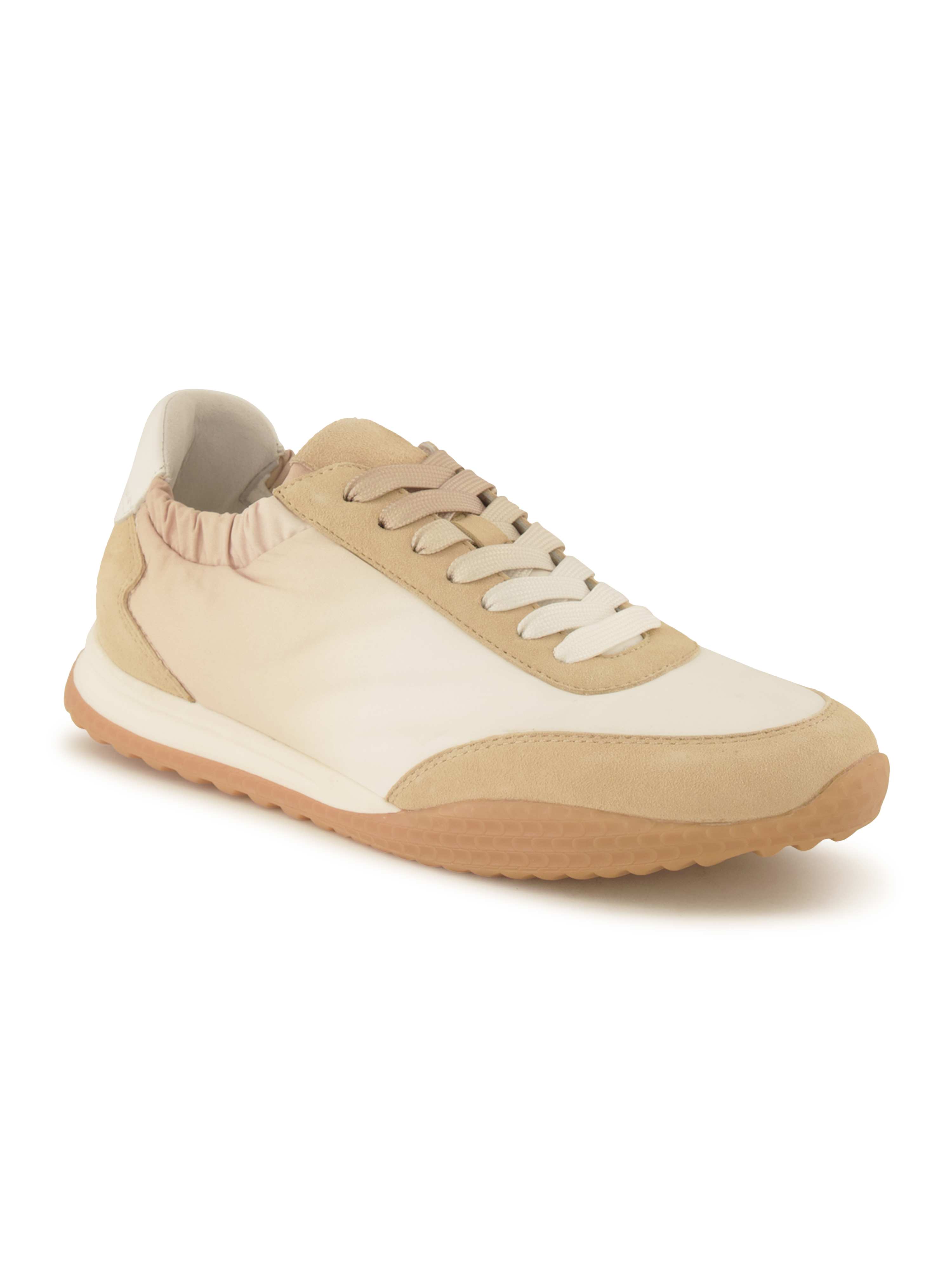 Peter Kaiser, Sneaker