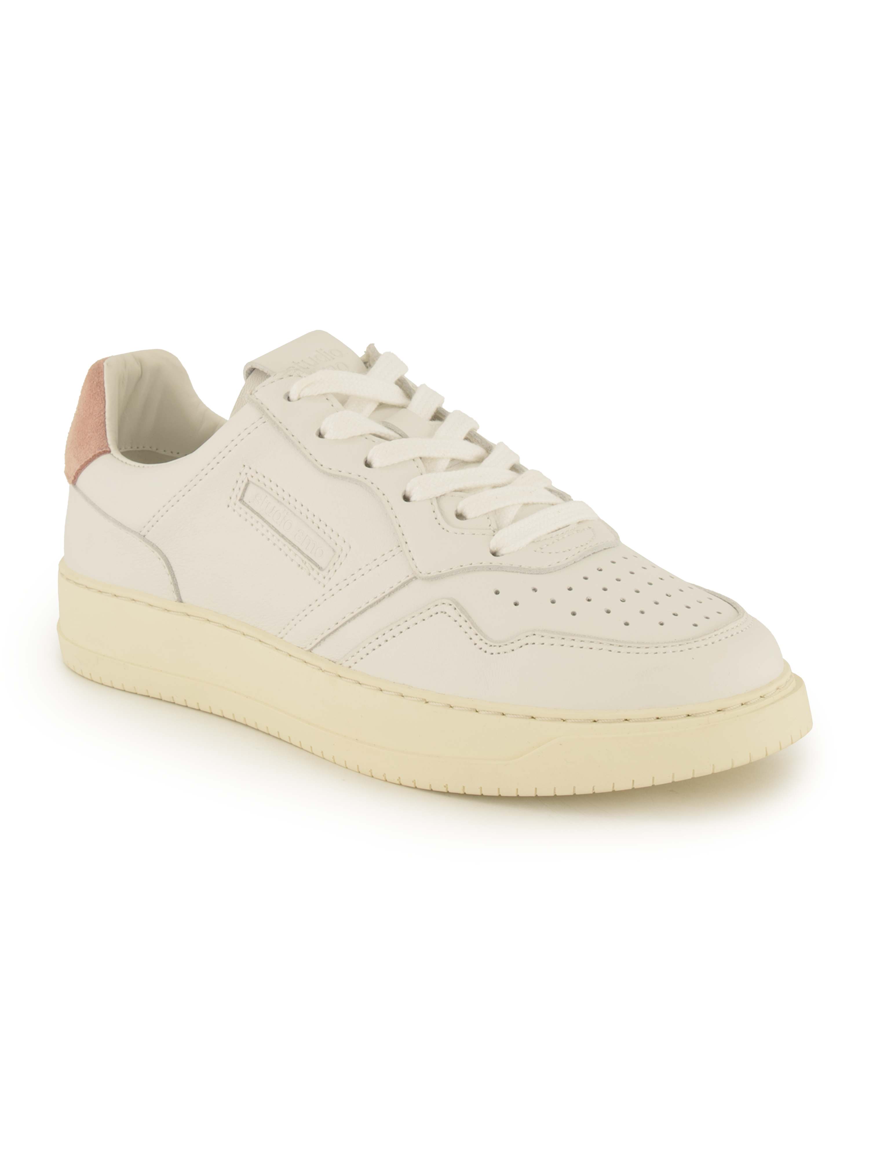 Studio Amo, Sneaker